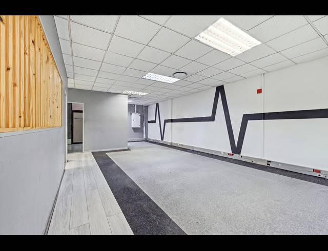 130M² OFFICE FOR SALE IN UMHLANGA RIDGE